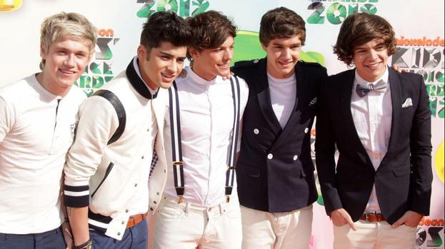 One Direction recroding second album