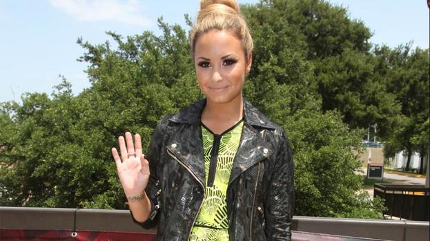 Demi Lovato is happy about mistakes