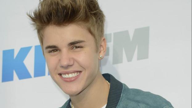 Justin Bieber's fishy kiss