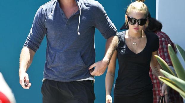 Liam Hemsworth 'growing impatient with Miley Cyrus'