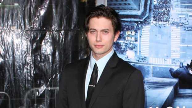 Jackson Rathbone to be a dad