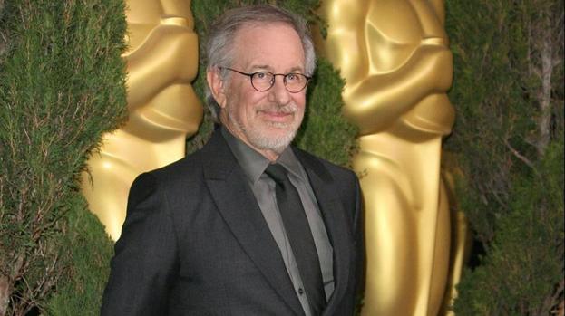 Steven Spielberg praises Day-Lewis for 'incredible' Lincoln prep