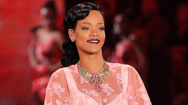 Rihanna feels insecure beside models
