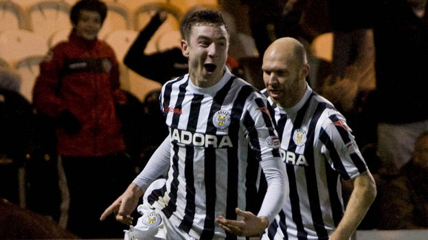Paul Dummett in action for St MIrren