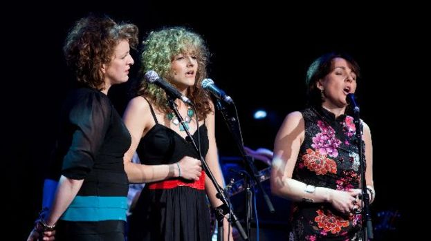 Three voices: Make one stunning performance