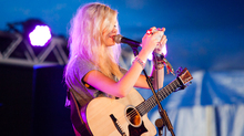 Nina Nesbit-1