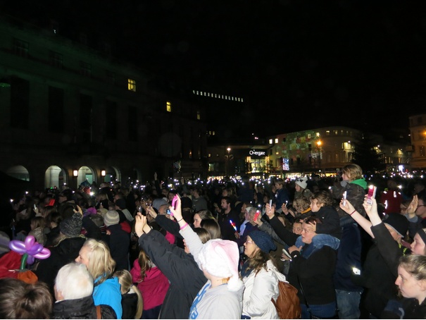Dundee Christmas Light Night in pictures | STV Dundee | Dundee