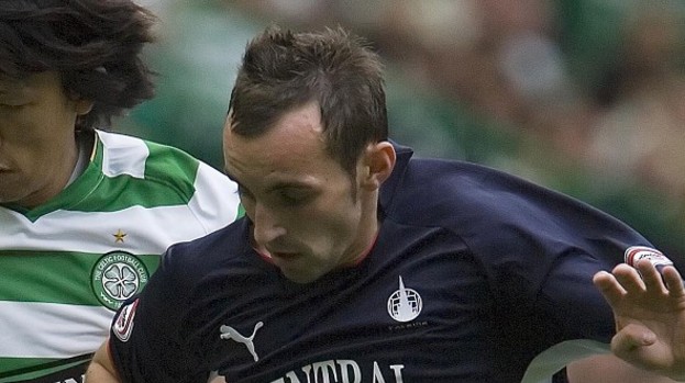 Stewart pens new deal
