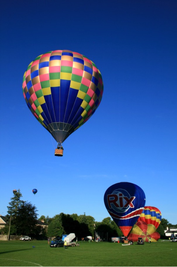 Strathaven hot air balloon festival on August 28 - 30 | STV Glasgow ...